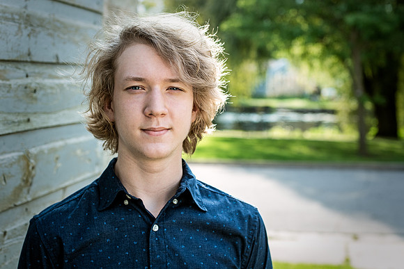 Senior Pictures Cedarburg, Yearbook Photo